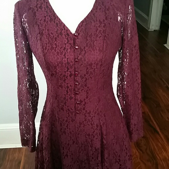 Dress - Picture 2 of 3